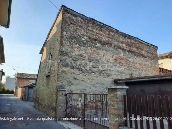 appartamento in vendita a Casei Gerola