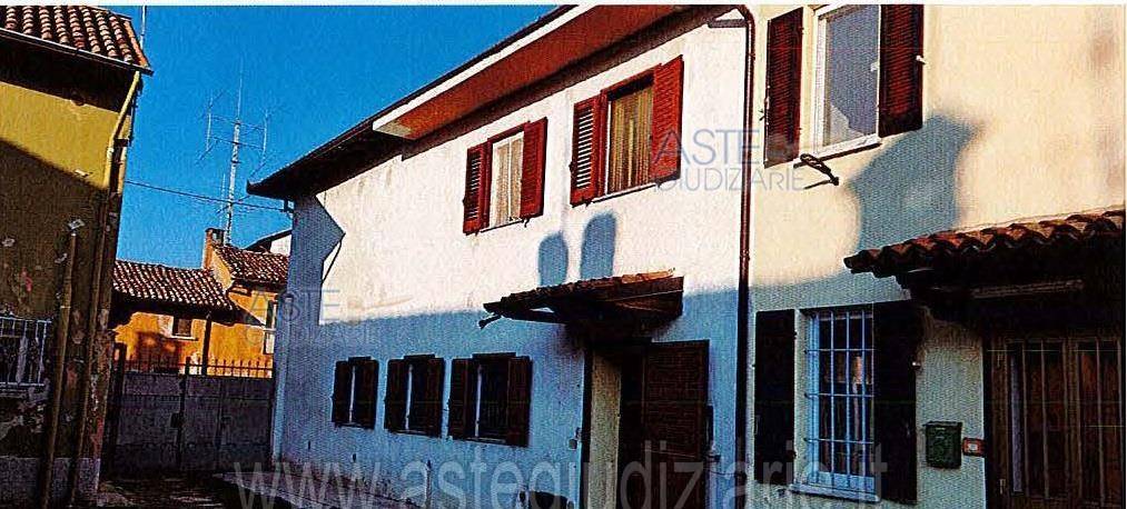 appartamento in vendita a Casei Gerola