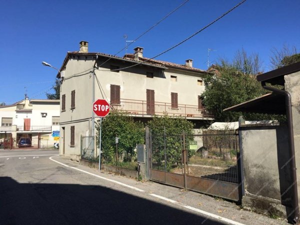 casa indipendente in vendita a Casei Gerola