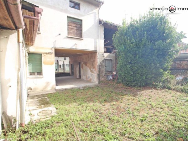 casa indipendente in vendita a Casei Gerola in zona Gerola