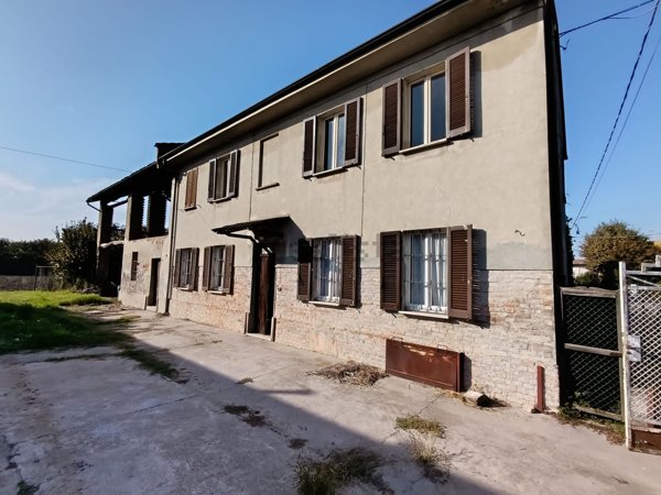 quadrivano in vendita a Casei Gerola