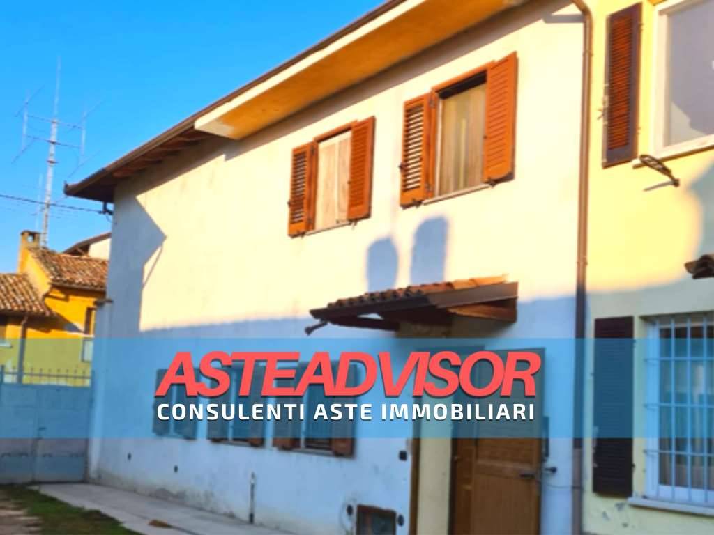 casa indipendente in vendita a Casei Gerola