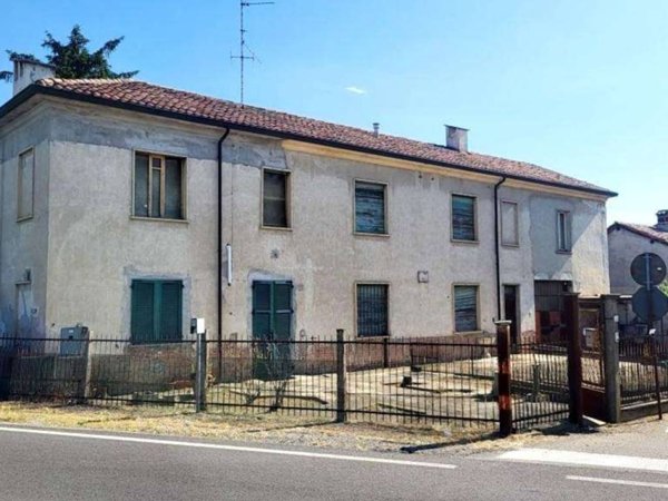 casa indipendente in vendita a Casei Gerola