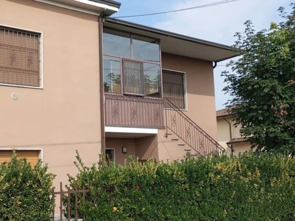 appartamento in vendita a Casei Gerola