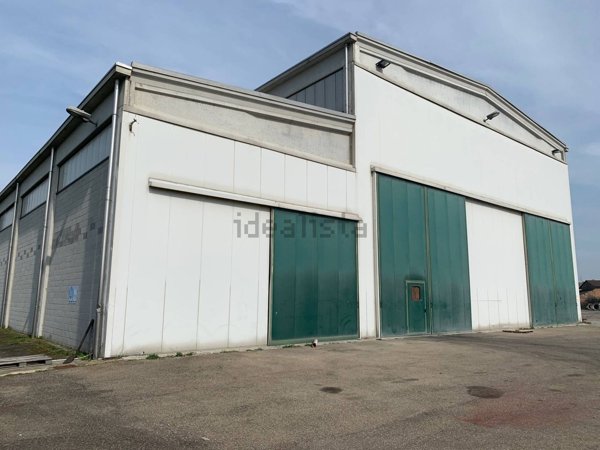 capannone in vendita a Casei Gerola