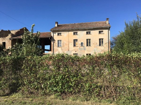 casa indipendente in vendita a Casei Gerola
