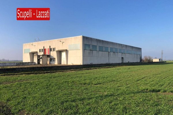 locale commerciale in vendita a Casei Gerola