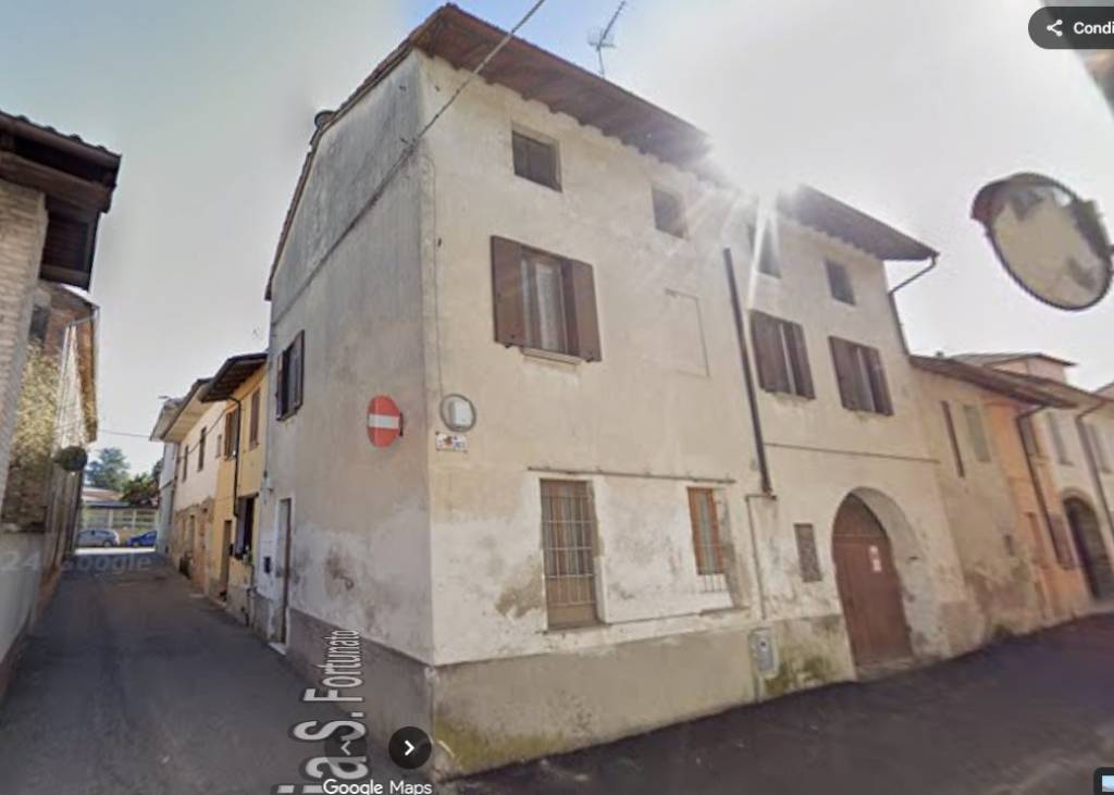 casa semindipendente in vendita a Casei Gerola