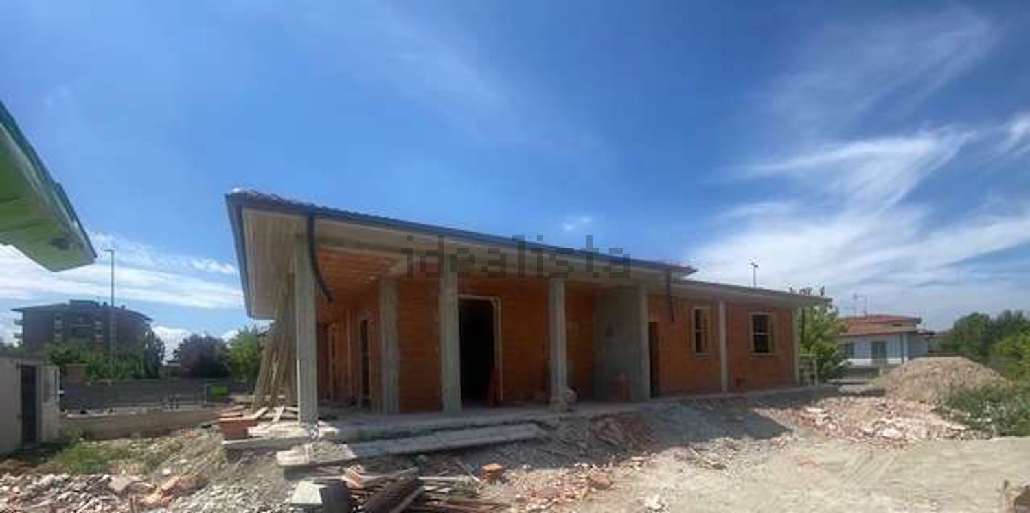 casa indipendente in vendita a Casei Gerola