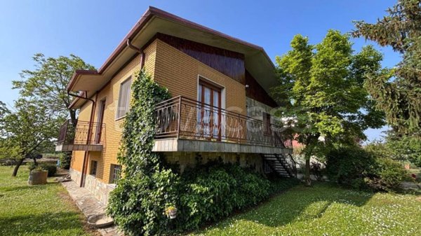 casa indipendente in vendita a Casei Gerola