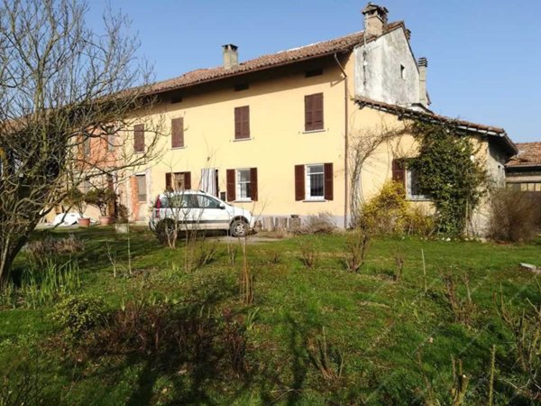 casa indipendente in vendita a Casei Gerola
