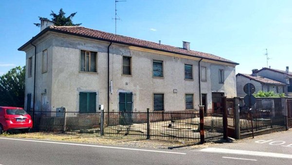 casa indipendente in vendita a Casei Gerola in zona Gerola