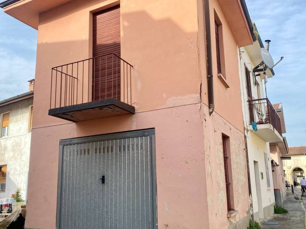 appartamento in vendita a Casorate Primo
