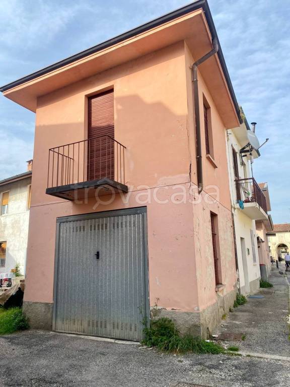 appartamento in vendita a Casorate Primo