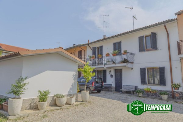 casa indipendente in vendita a Casorate Primo