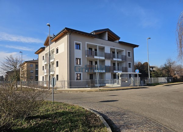 appartamento in vendita a Casorate Primo