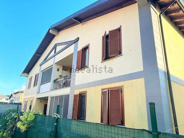 appartamento in vendita a Casorate Primo