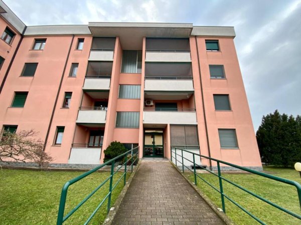 appartamento in vendita a Casorate Primo