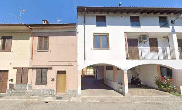 casa indipendente in vendita a Casorate Primo