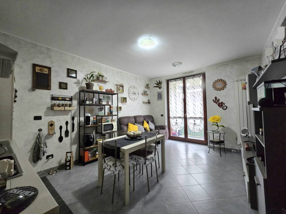 appartamento in vendita a Casorate Primo