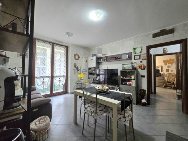 appartamento in vendita a Casorate Primo