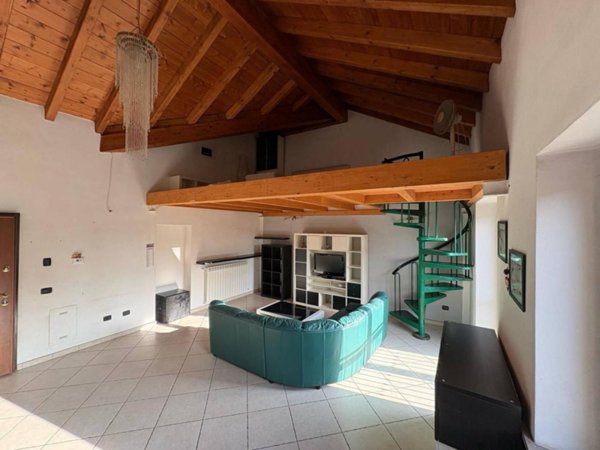 appartamento in vendita a Casorate Primo