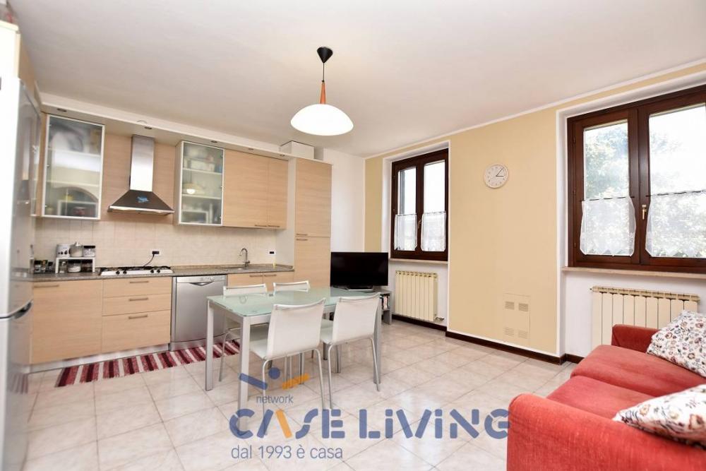 appartamento in vendita a Casorate Primo