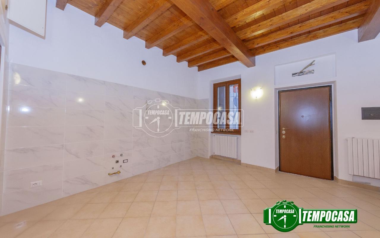appartamento in vendita a Casorate Primo