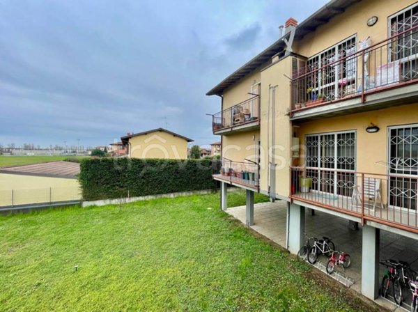 appartamento in vendita a Casorate Primo