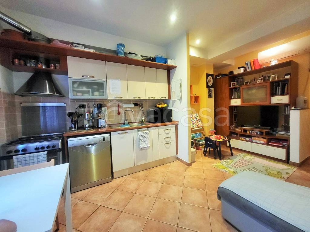 appartamento in vendita a Casorate Primo