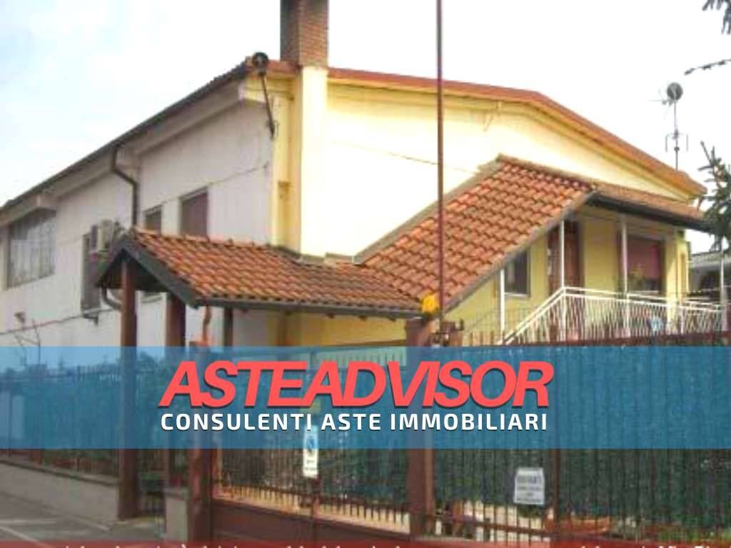 appartamento in vendita a Casorate Primo