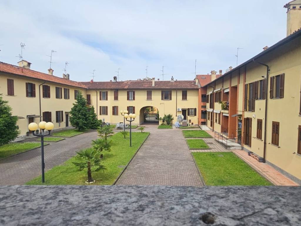 appartamento in vendita a Casorate Primo