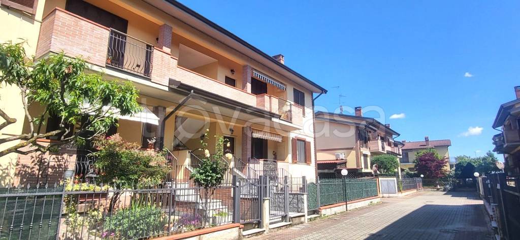 appartamento in vendita a Casorate Primo