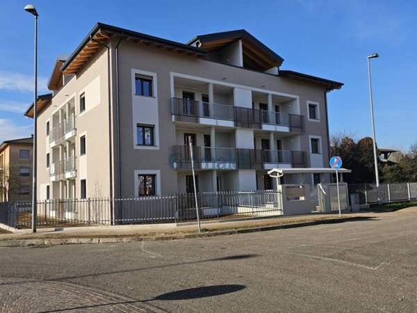 appartamento in vendita a Casorate Primo