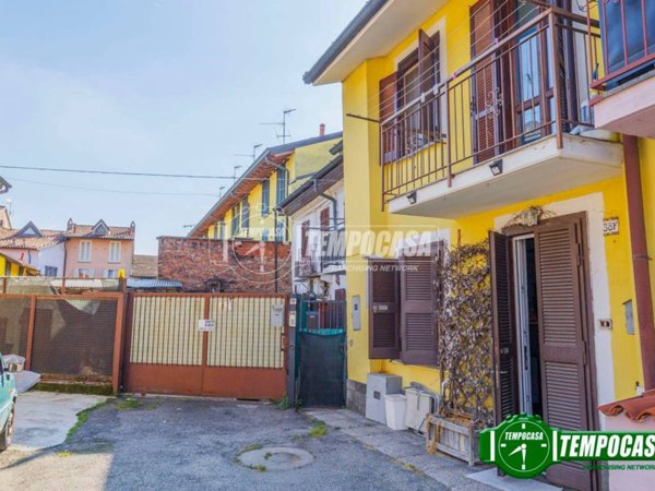 casa indipendente in vendita a Casorate Primo