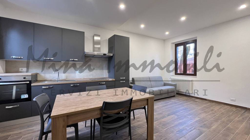casa indipendente in vendita a Casorate Primo