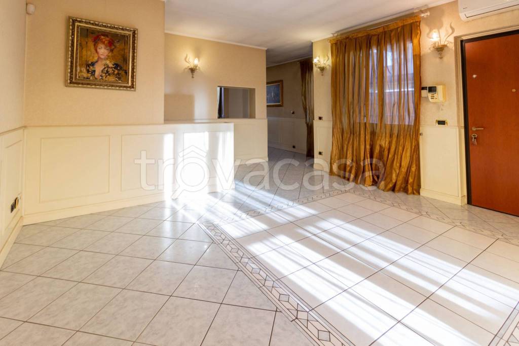 casa indipendente in vendita a Casorate Primo