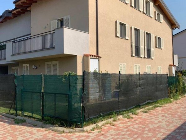 appartamento in vendita a Casorate Primo