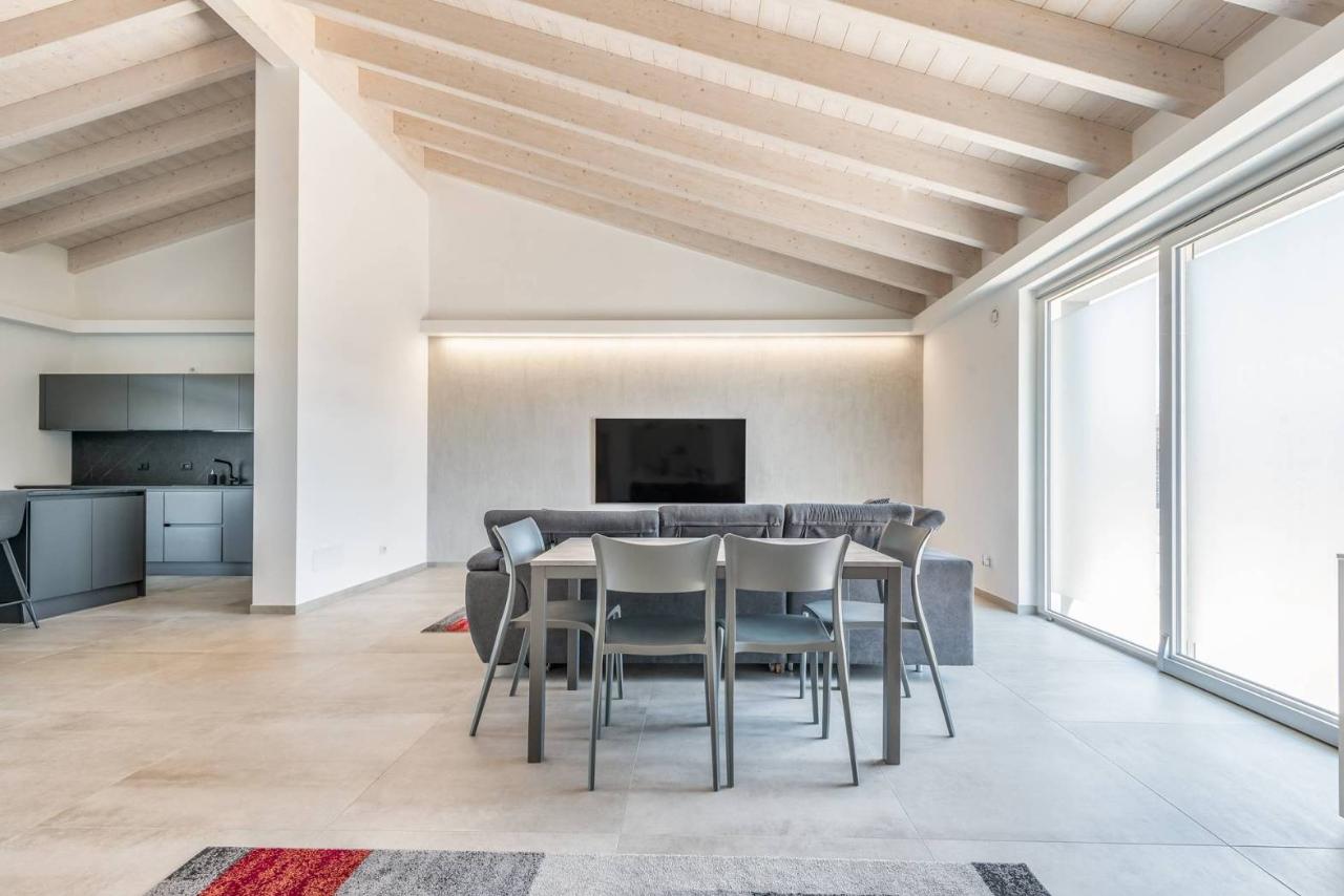 casa indipendente in vendita a Casorate Primo