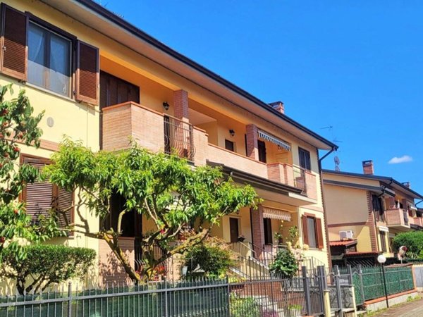 appartamento in vendita a Casorate Primo