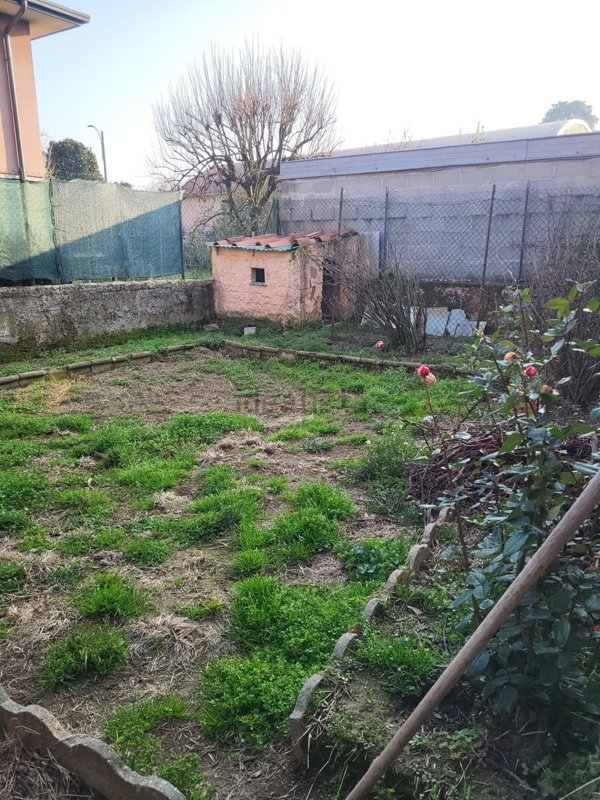 appartamento in vendita a Casorate Primo