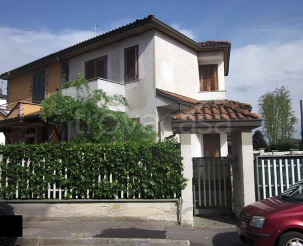 appartamento in vendita a Casorate Primo