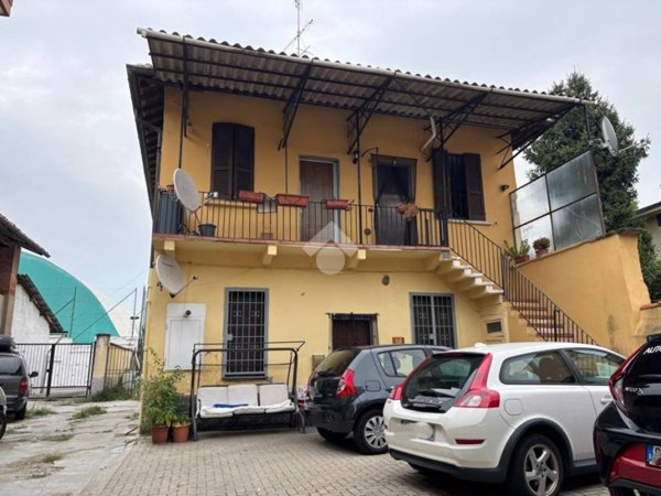 appartamento in vendita a Casorate Primo