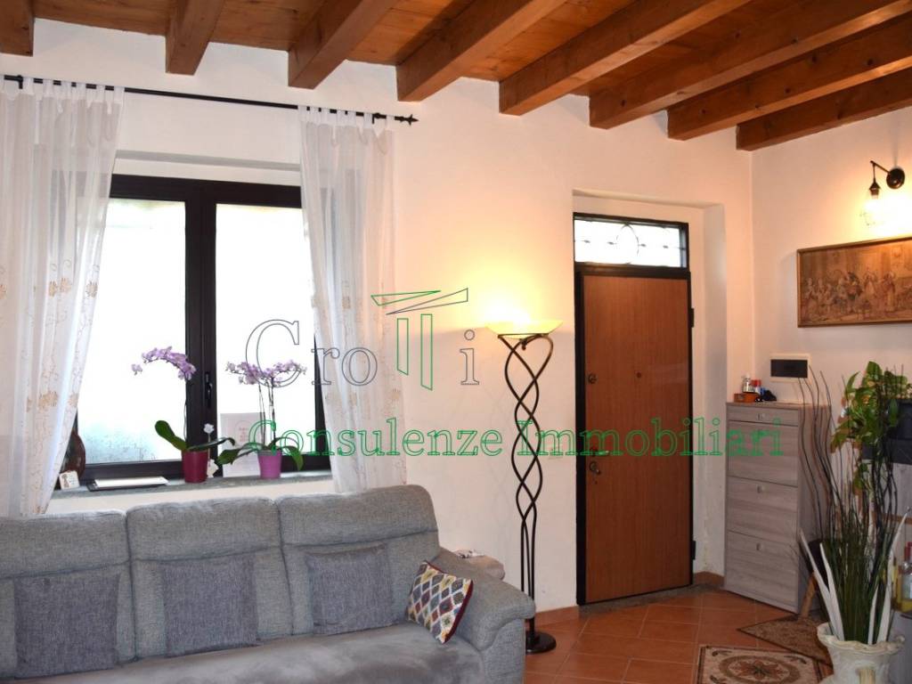 appartamento in vendita a Casorate Primo