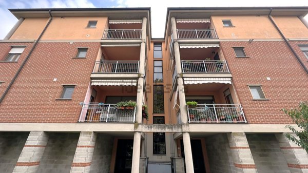 appartamento in vendita a Casorate Primo