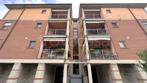 appartamento in vendita a Casorate Primo