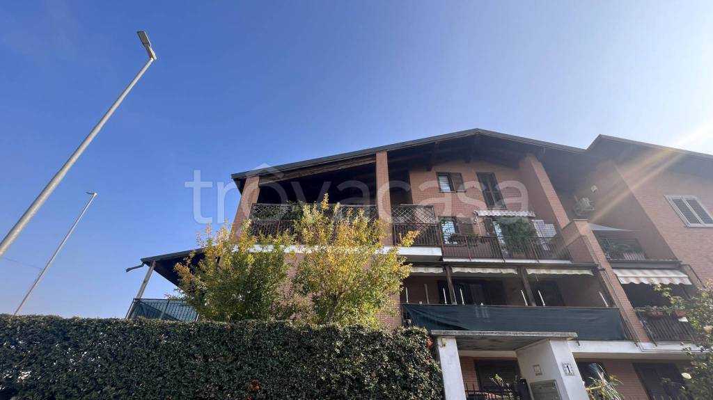 appartamento in vendita a Casorate Primo