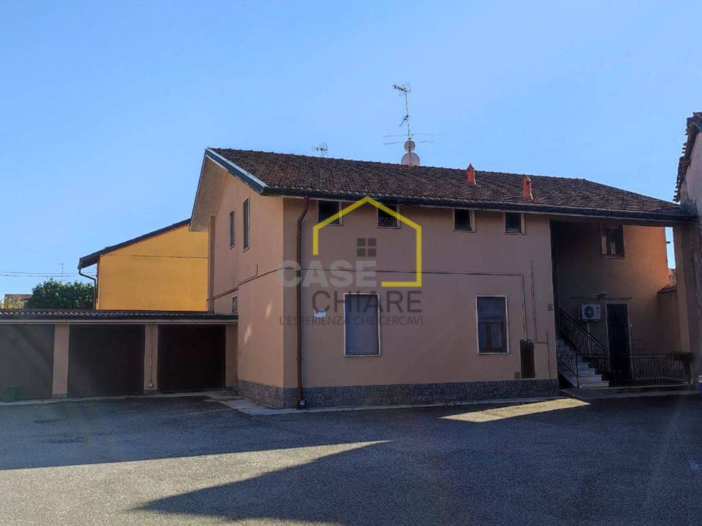 appartamento in vendita a Casorate Primo