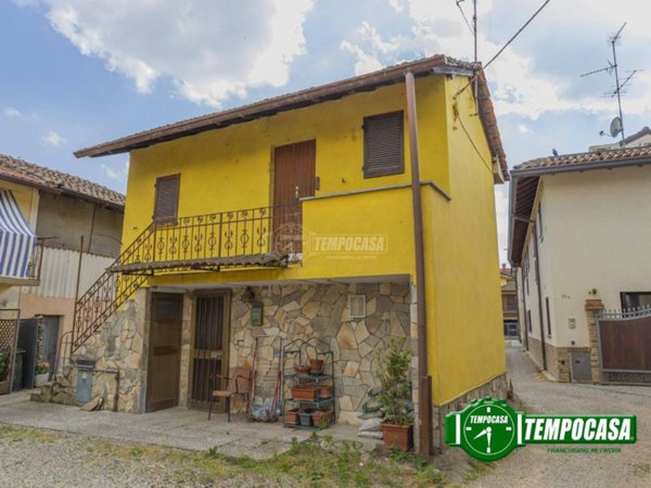 casa indipendente in vendita a Casorate Primo