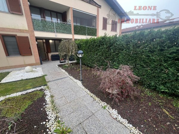 appartamento in vendita a Casorate Primo
